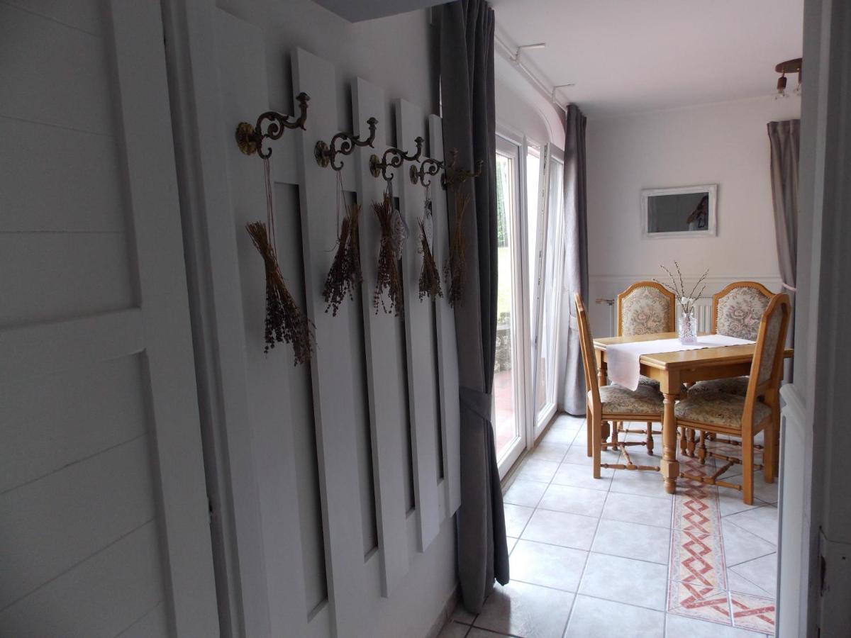 Eden Villa Apartmanhaz บาลาตอนฟือเรด ภายนอก รูปภาพ