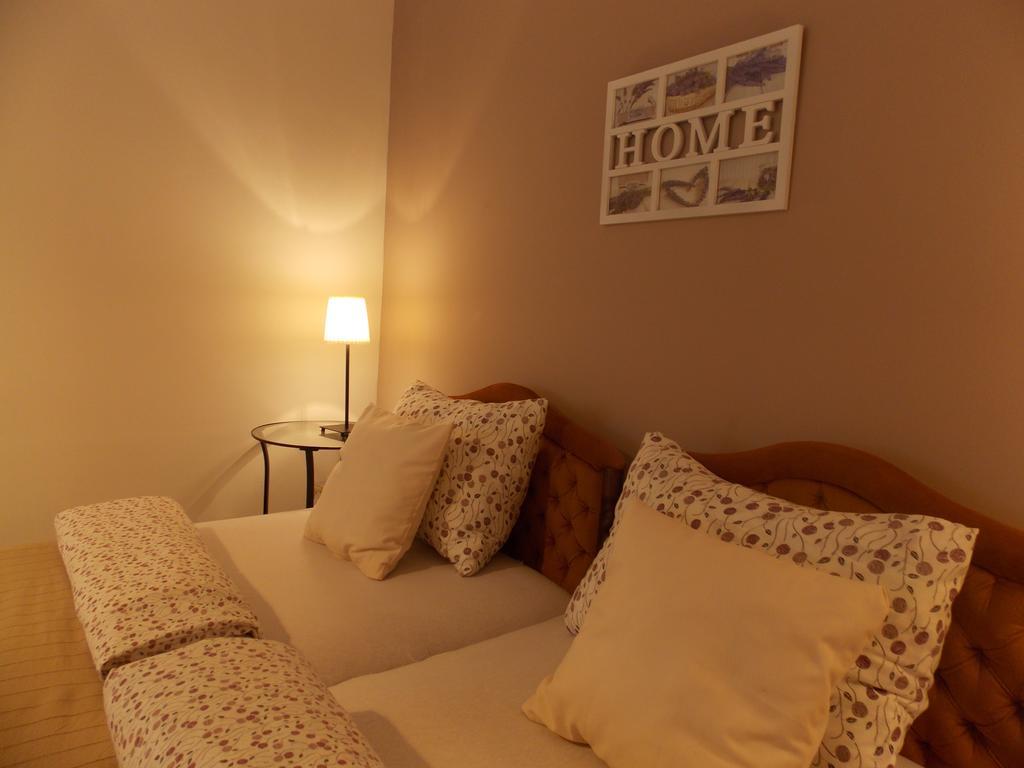 Eden Villa Apartmanhaz บาลาตอนฟือเรด ภายนอก รูปภาพ